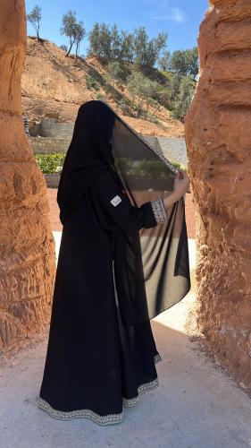 عباية ذهب كلوش كامل عباية ناعمة بقصة كلوش راقية، م...