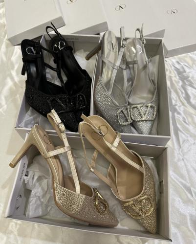 كعب فالنتينو Valentino