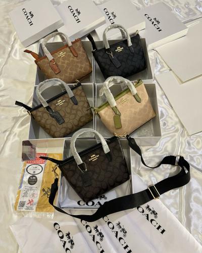 شنطة كوتش COACH