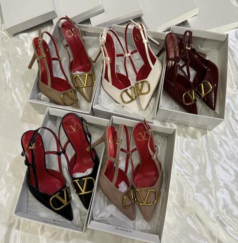 كعب فالنتينو Valentino