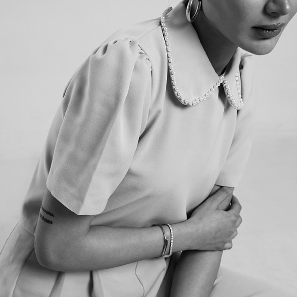 الأناقة الرمادية: تجسيد الجمال والراحة