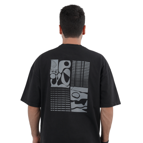 T-shirt - black - with a distinctive character