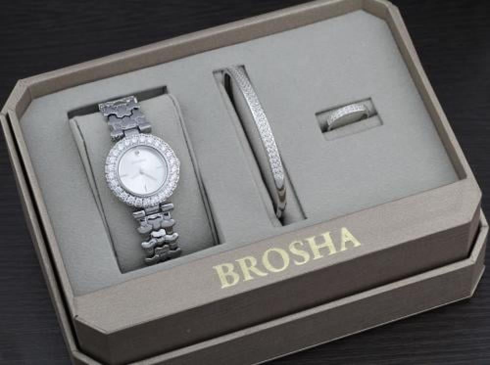 طقم نسائي من BROSHA  فصوص زيركون فضي ذهبي