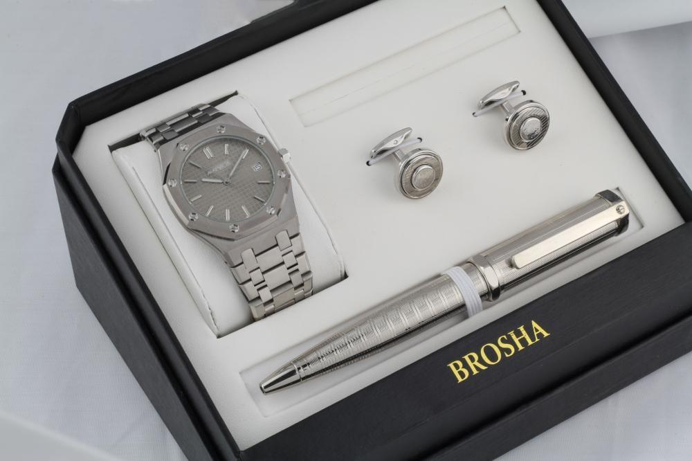 طقم رجالي من BROSHA استيل فضي