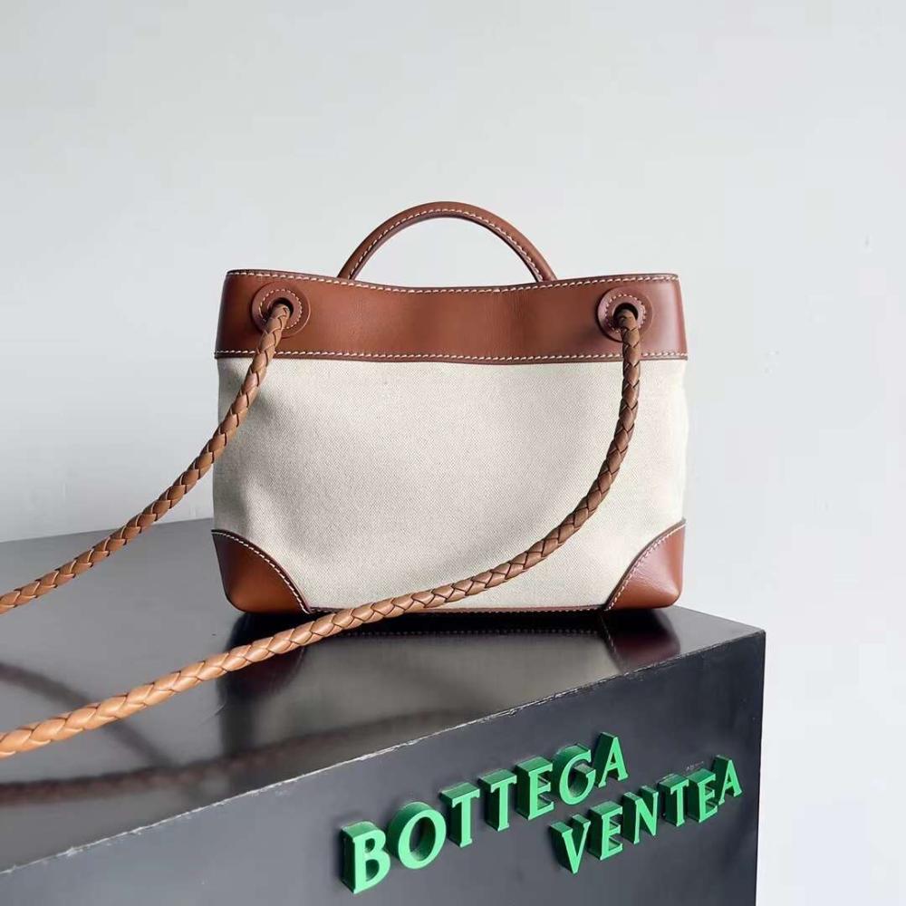 بوتيقا Small andiamo مقاس25cm