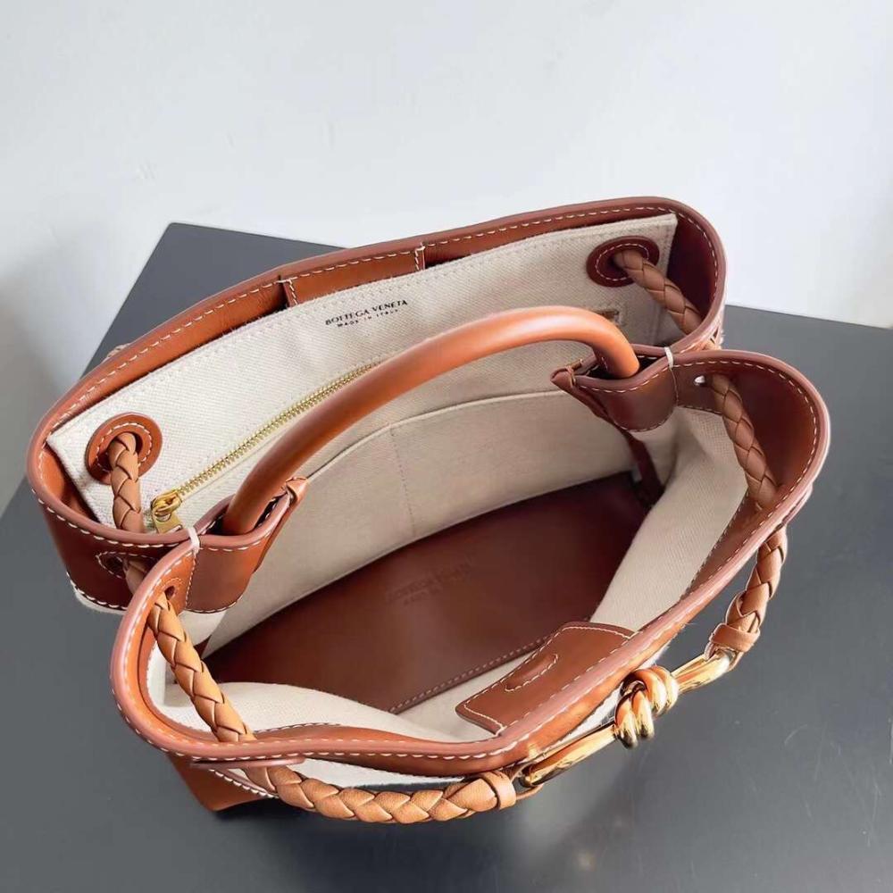 بوتيقا Small andiamo مقاس25cm