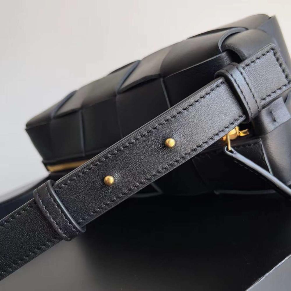 بوتيقا Lntreccio مقاس 23.5cm