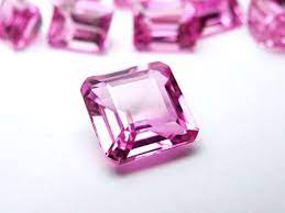 حجر الياقوت الوردي