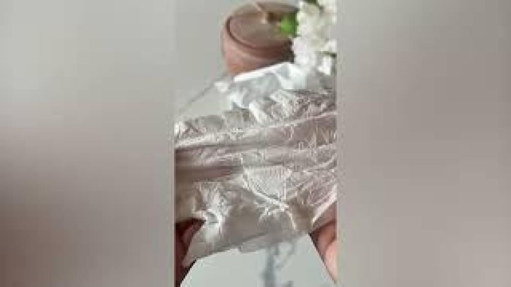 عدد 12 شدة من مناديل صغيرة مربعة بنقشة السدو (تسعة اكياس)  لون اصفر