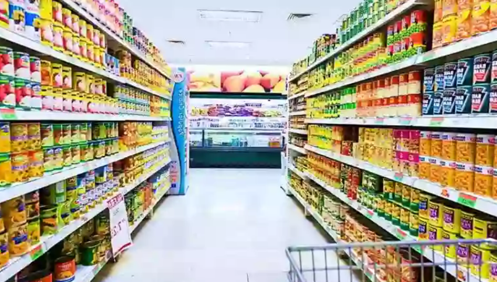 رفوف سوبر ماركت