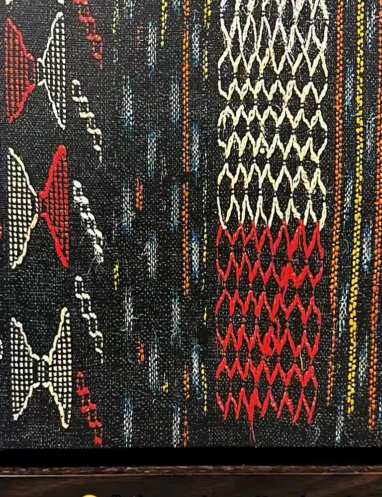 لوحه بتصميم سجاد  مقاس 120*80 ايطار بني غامق مجوف