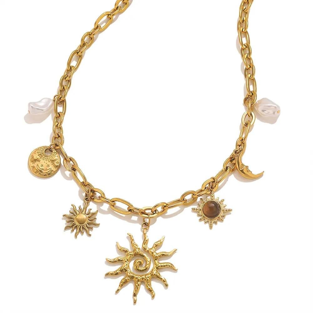 قلادة الشمس العصرية