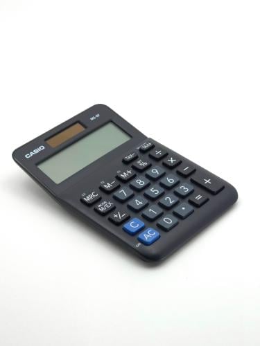 الة حاسبة مكتبية كاسيو MS-8F