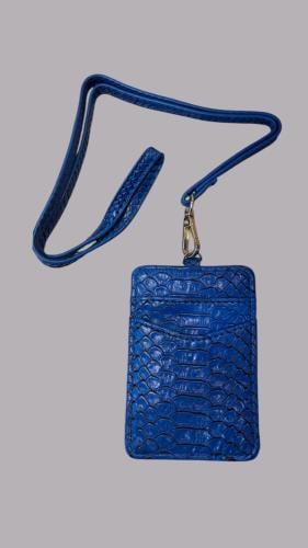 Card holder / حامل بطاقة