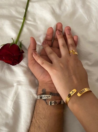 اساور رجالي ونسائي منّك يلازمني وكأنه قطعه منك فين...