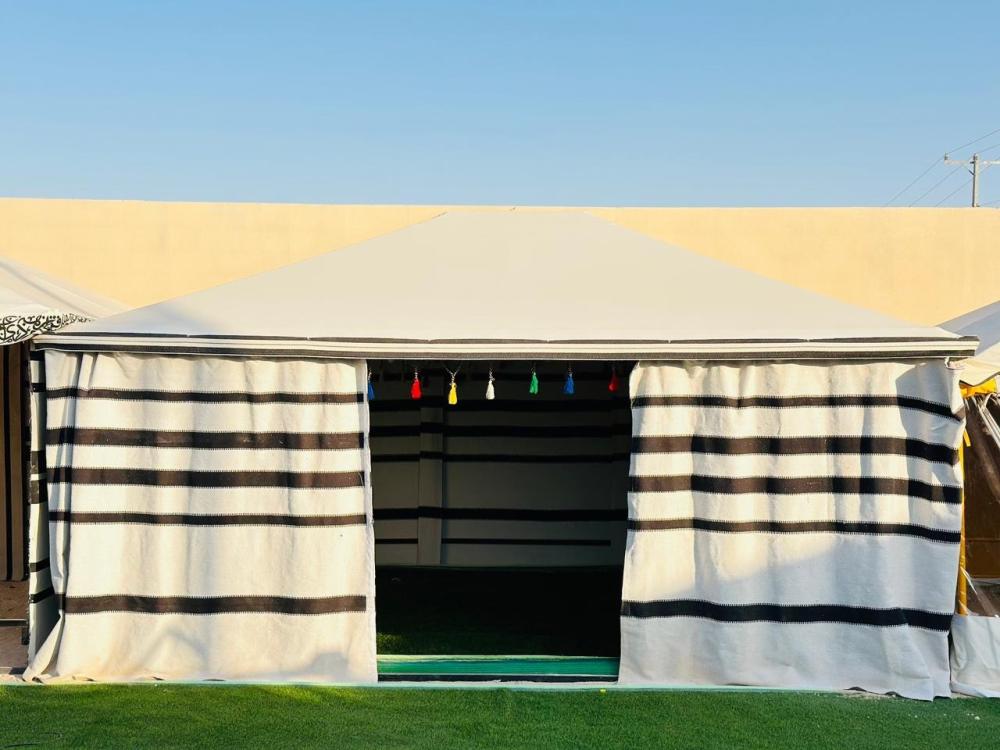 بيت شعر ثابت صافي