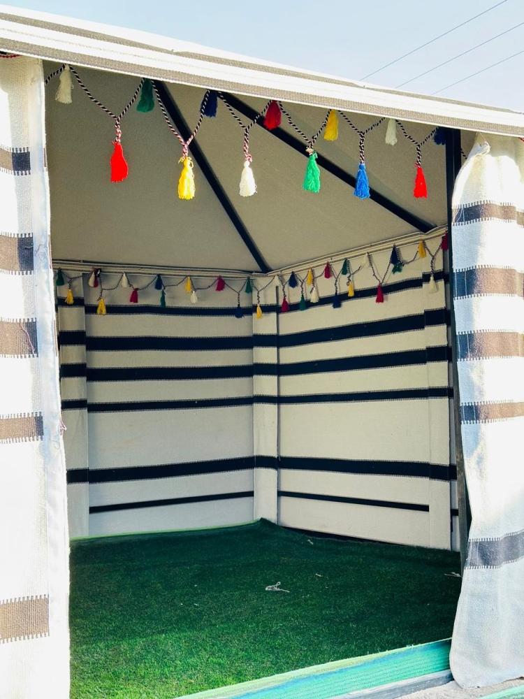 بيت شعر ثابت صافي