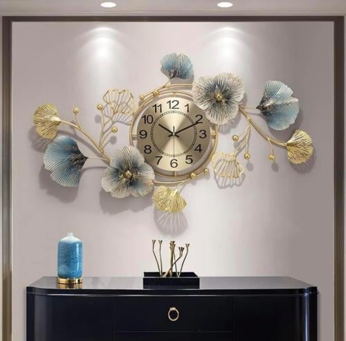 ساعة حائط معدنية تناظرية من PREMIUM DECOR HUB