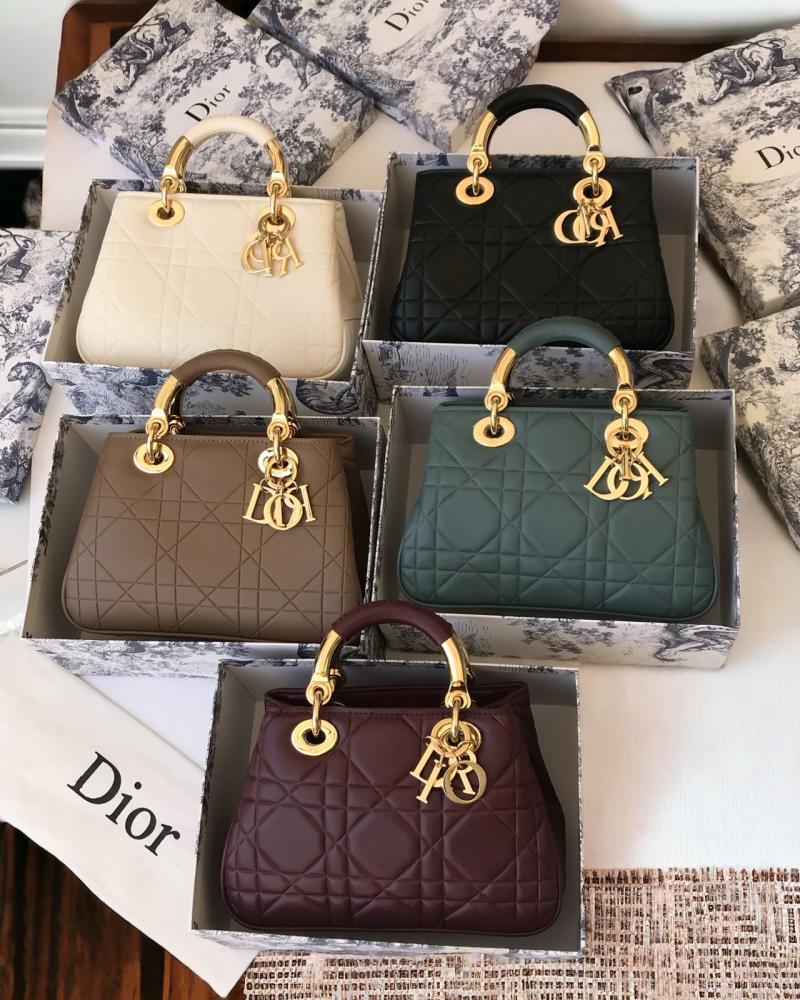 شنط ديور هاي كوالتي