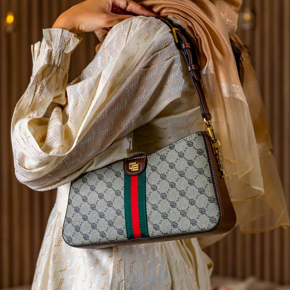 حقيبة كتف نسائية جلد عصرية