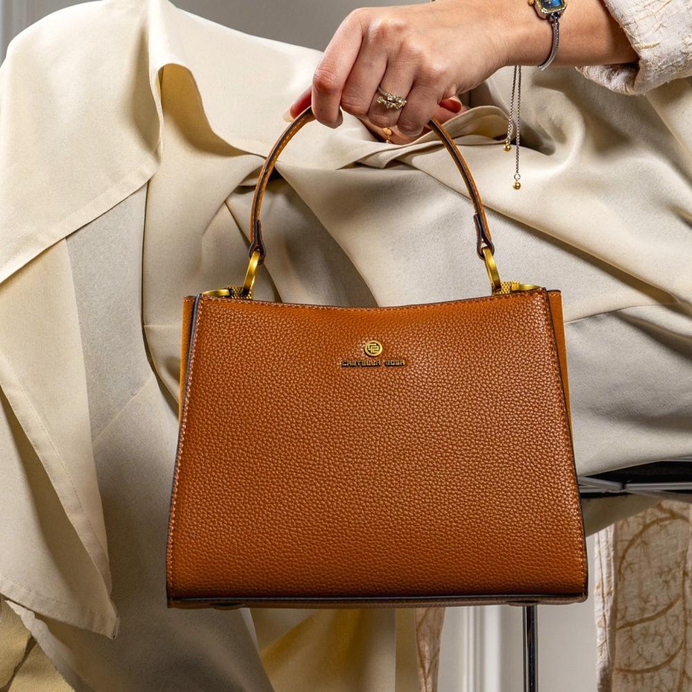 شنطة كلاسيك يومية بألوان مختلفة