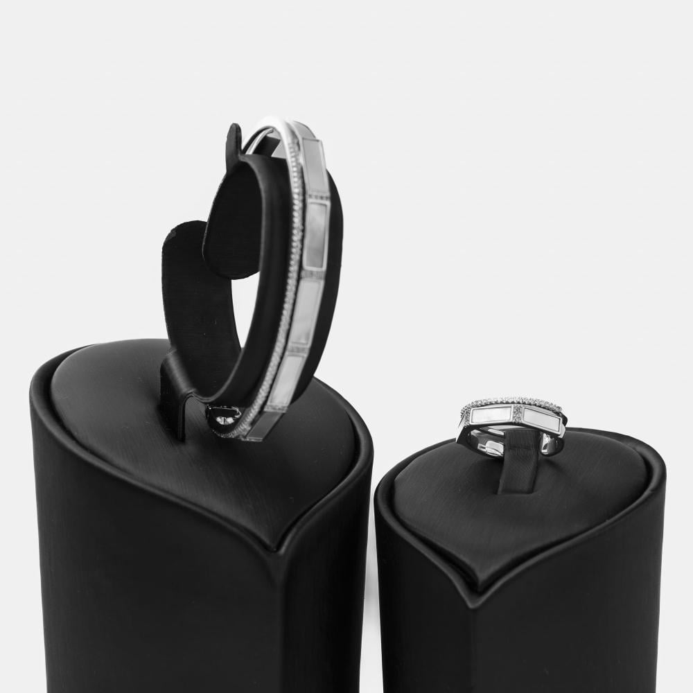 طقم اسورة و خاتم باللون الفضي