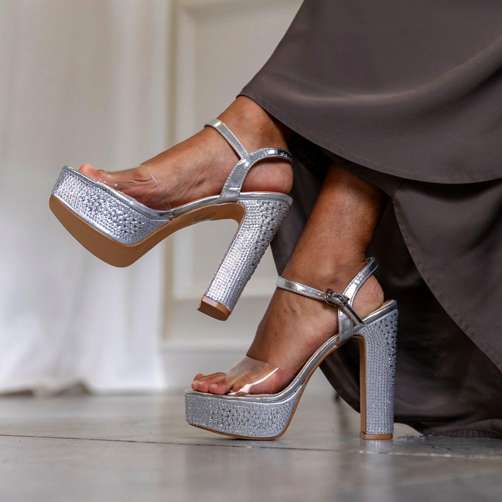 كعب سهرة بالوان مختلفة