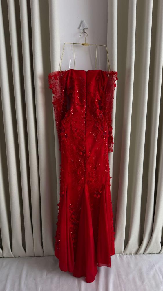 Scarlet Passion" Evening