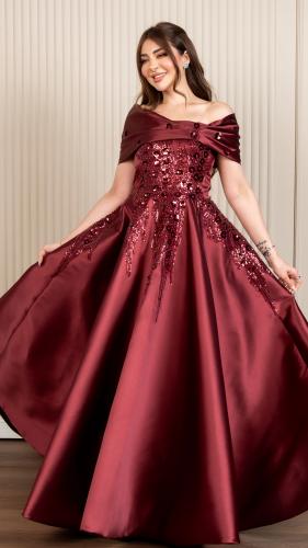 فستان سهرة عنابي فخم ملكي.