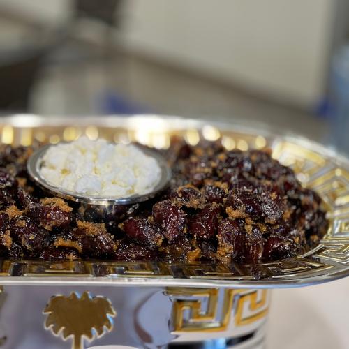 صينية تمور الحلوة الرميثية مع زبدة غنم (الكيلو)