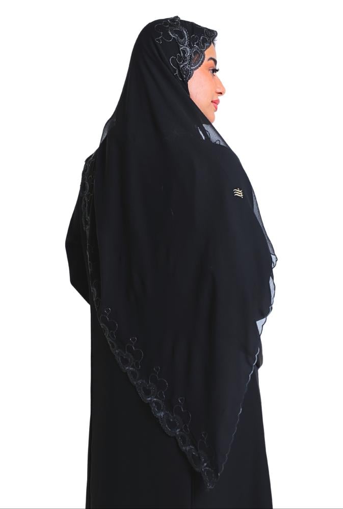 طرحة مطرزة من الأطراف 147901