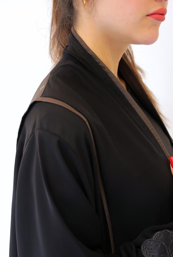 عباية لف تطريز ورود مع جاكر  خلف 1180420