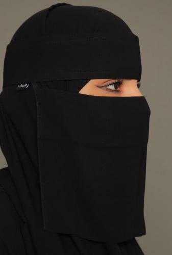 نقاب قصير لصق مقوى 10125