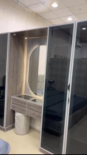 غرفه تسريحه x دولاب + دولاب عبايات السعر غير شامل...
