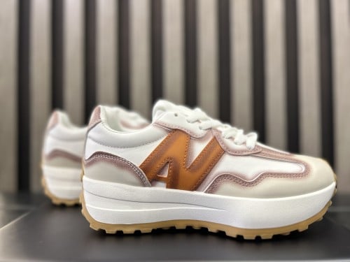 new balance حذاء نسائي