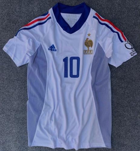 فرنسا 2002 ( زيدان )
