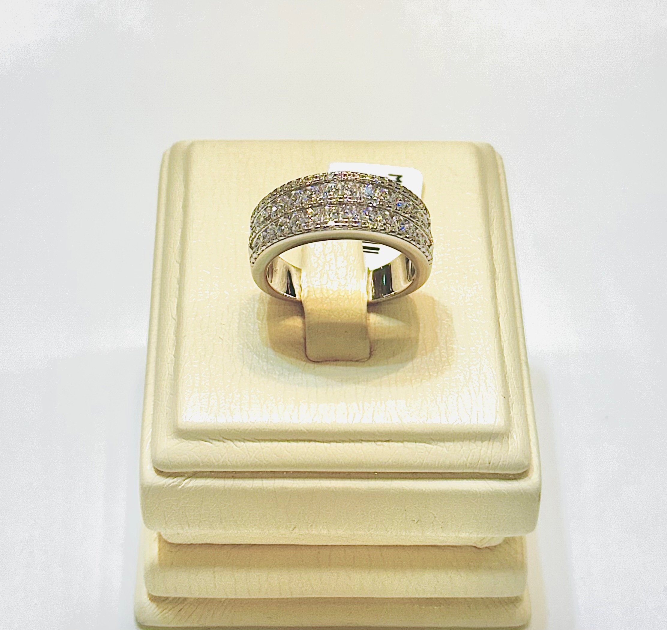 خاتم فضة تصميم الماس