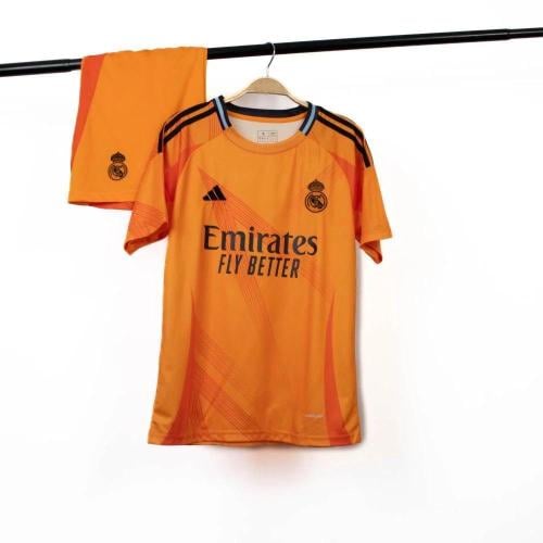 طقم ريال مدريد الثاني 2025
