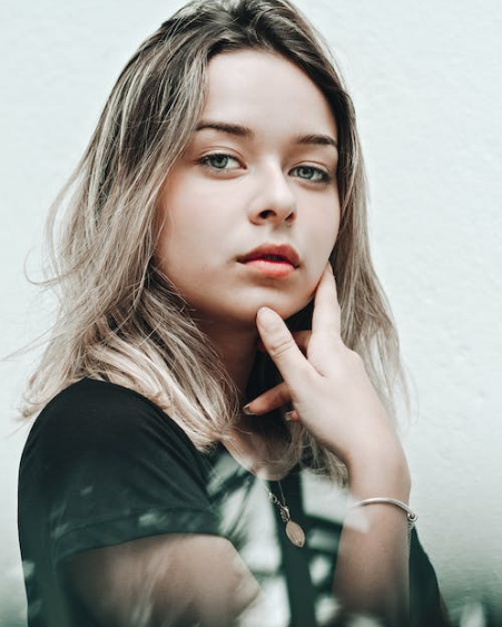 متجر في الرياض للعدسات الطبية الملونة