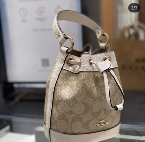 شحن اسبوعين ميني باكت باق بقاعده تكفي ايفون وعطر م...