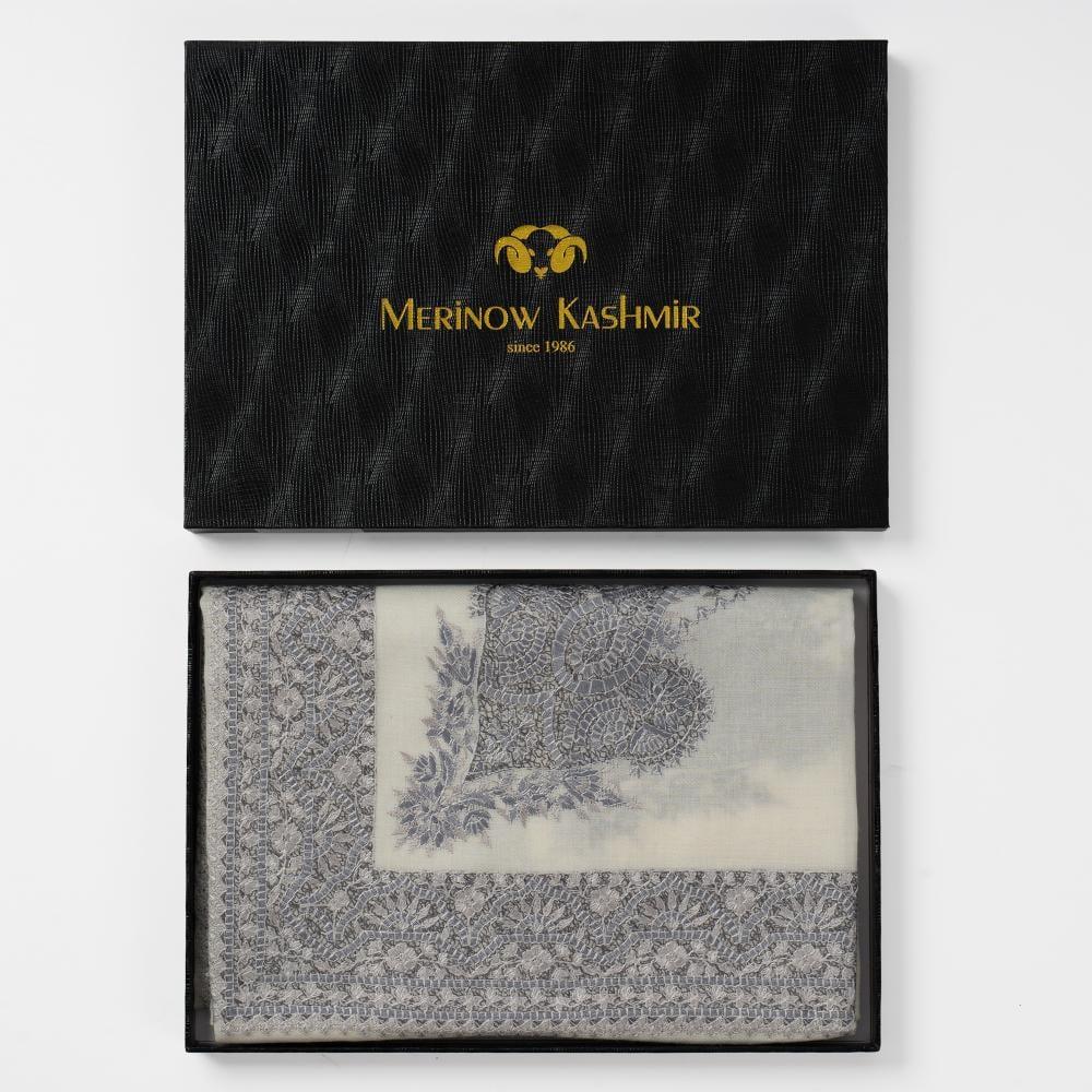 غترة ميرينو كشمير الشتوية أصدار 2025 لون ازرق على رمادي