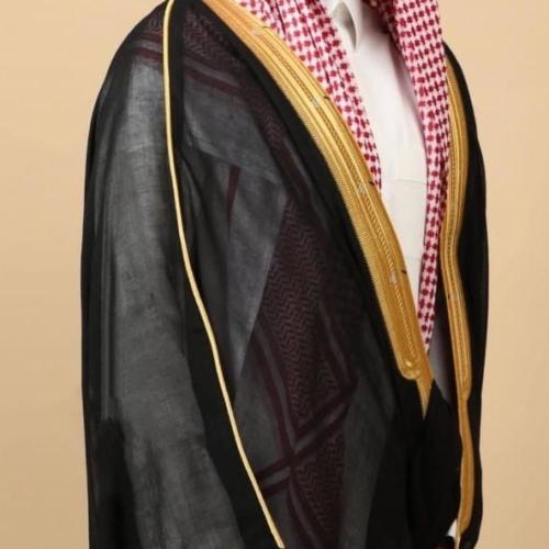 بشت ملكي اسود