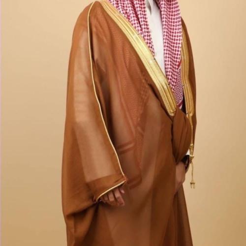 بشت ملكي أشقر