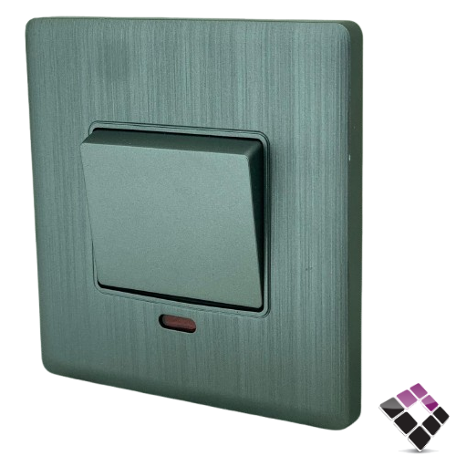 مفتاح مكيف 45A مقاس 7×7 موديل SLIM بيانو R.VISION الرائد العربي سعودي لون سلفر رقم A2-B0-74