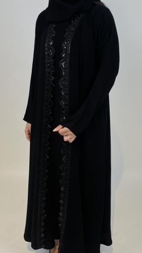 عبـايه بإطراف مطـرزه #108