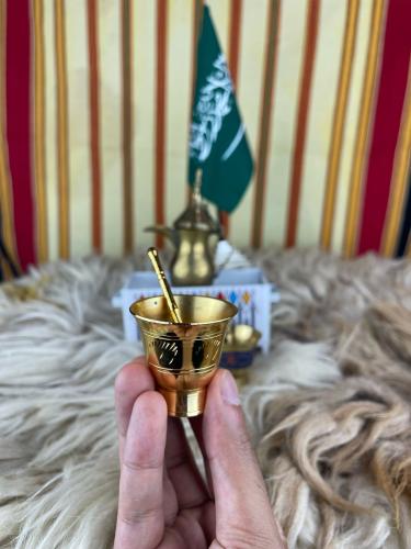 مهراس صغيرة من النحاس