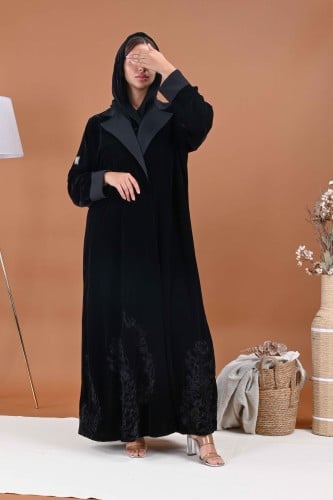 عباية مخمل بتطريز اسود