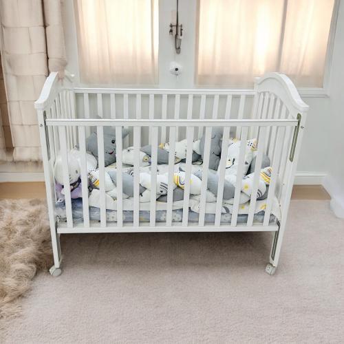 سرير اطفال خشب