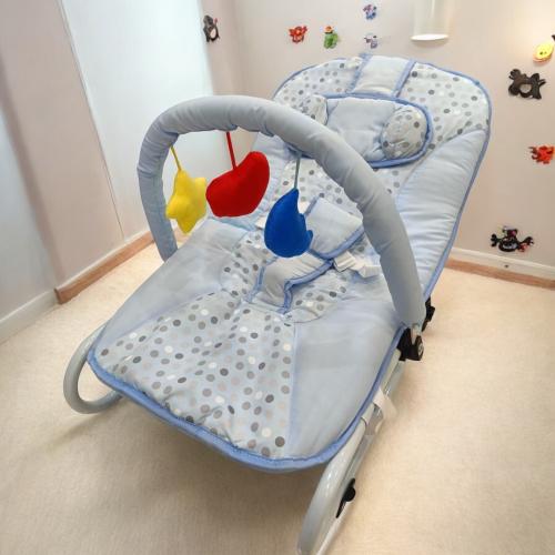 كرسي هزاز للاطفال