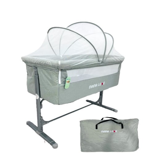 سرير اطفال قابل للطي  ( **غير متوفر** )